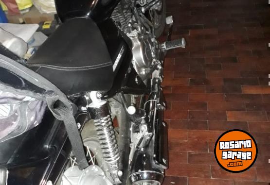 Motos - Bajaj Avenger Cruise 220 2016 Nafta 40000Km - En Venta