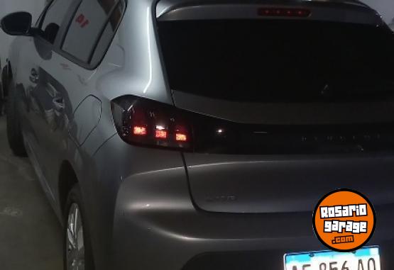 Autos - Peugeot 208 2023 Nafta 16000Km - En Venta