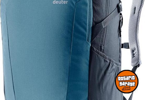 Otros - Sennheiser HD 450 BT + Stanley Quick Flip 0.71L + Mochila Deuter Gigant 32 L + zapatillas + teclado y mouse - En Venta