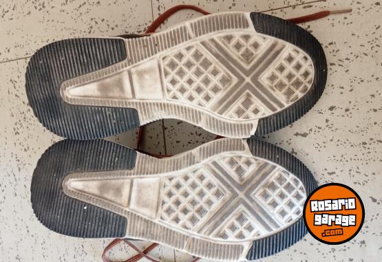 Indumentaria - zapatillas adidas como nuevas - En Venta