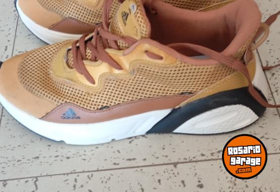 Indumentaria - zapatillas adidas como nuevas - En Venta