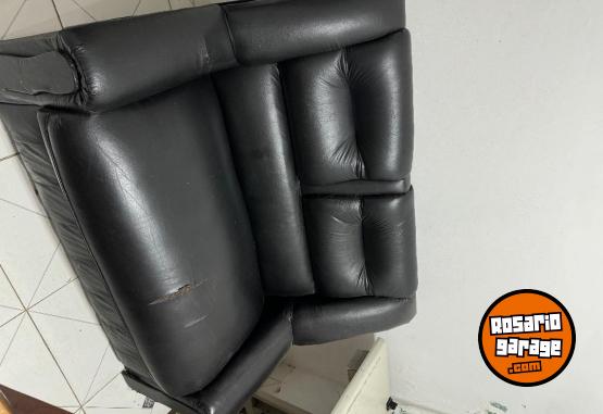 Hogar - Sillón de cuero sintético bicuerpo negro. - En Venta