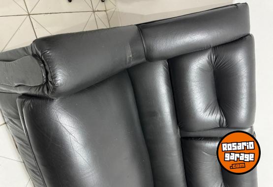 Hogar - Sillón de cuero sintético bicuerpo negro. - En Venta