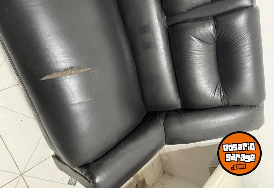 Hogar - Sillón de cuero sintético bicuerpo negro. - En Venta
