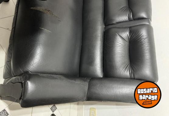 Hogar - Sillón de cuero sintético bicuerpo negro. - En Venta