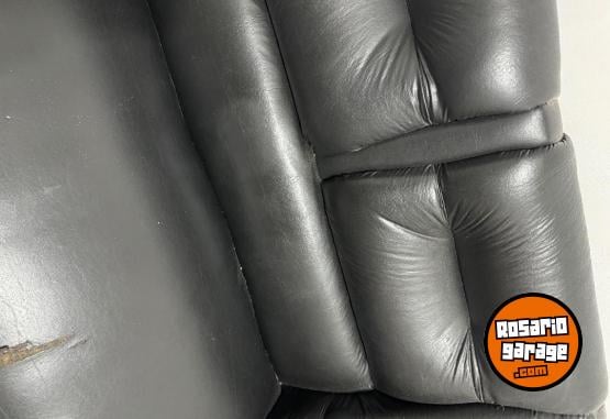 Hogar - Sillón de cuero sintético bicuerpo negro. - En Venta