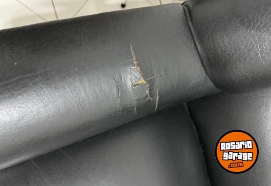 Hogar - Sillón de cuero sintético bicuerpo negro. - En Venta