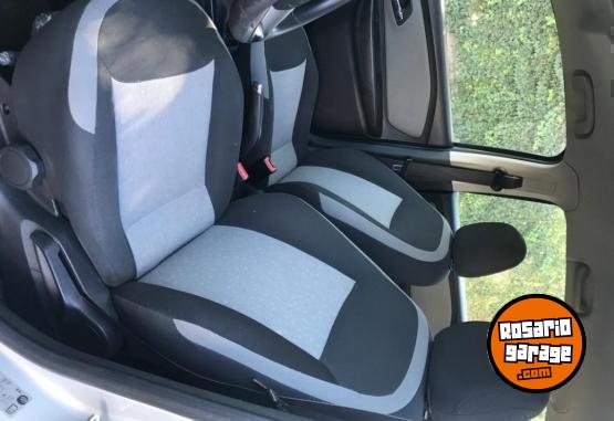Autos - Chevrolet Spin LT 2016 GNC 89800Km - En Venta