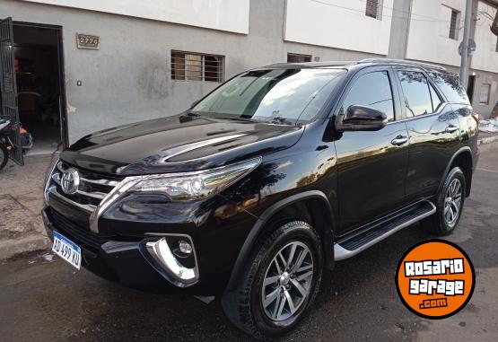 Camionetas - Toyota SW4 2.8 SRX 2019 Diesel 66800Km - En Venta