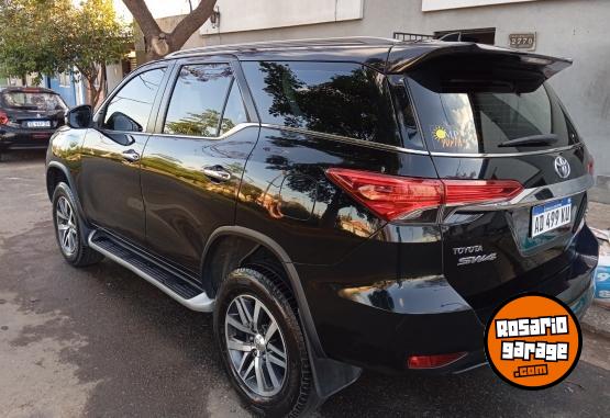 Camionetas - Toyota SW4 2.8 SRX 2019 Diesel 66800Km - En Venta