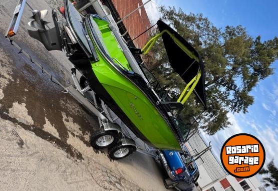 Embarcaciones - Quest 210 motorizaci�n interna - En Venta