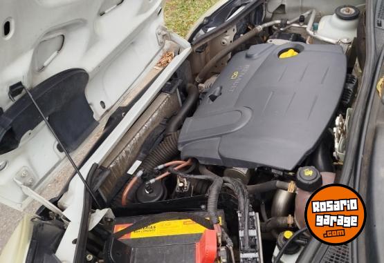 Utilitarios - Renault Kangoo 2016 Diesel 205000Km - En Venta
