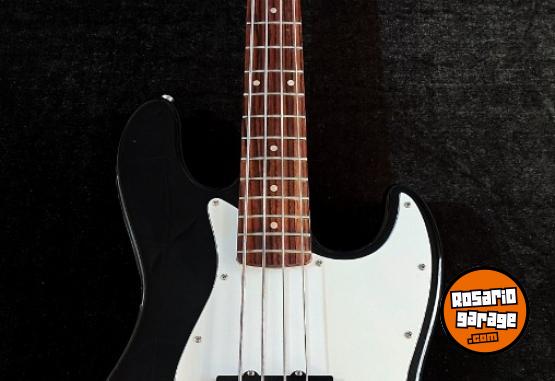 Instrumentos Musicales - Bajo Squier Affinity - En Venta