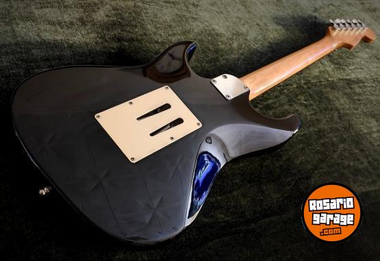 Instrumentos Musicales - Squier Stagemaster Standard Series - En Venta