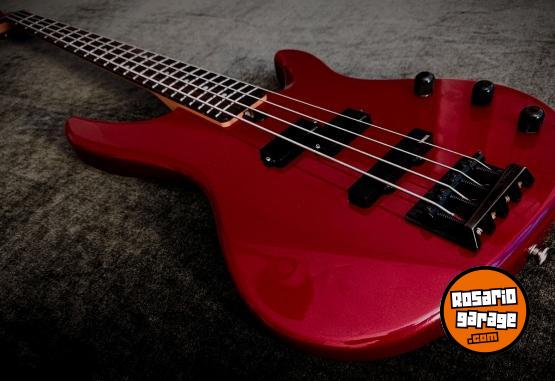Instrumentos Musicales - Bajo Yamaha RBX 650 Taiw�n - En Venta