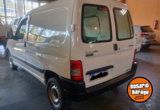 Utilitarios - Citroen Berlingo furgon 2021 Diesel 78000Km - En Venta