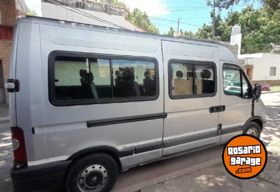 Utilitarios - Renault minibus 2008 Diesel 400000Km - En Venta