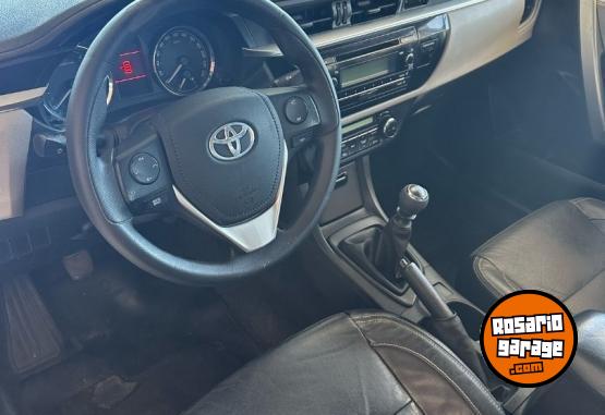 Autos - Toyota Corolla XEI 2014 Nafta 120000Km - En Venta