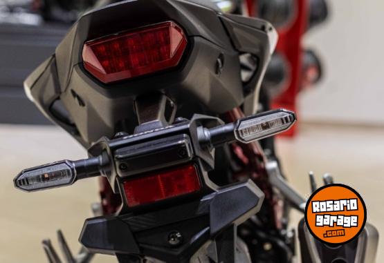 Motos - Honda CB750 HORNET 2023 Nafta 0Km - En Venta