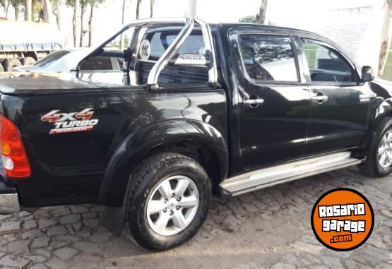 Camionetas - Toyota Hilux SRV 4X4 2011 Diesel 233500Km - En Venta