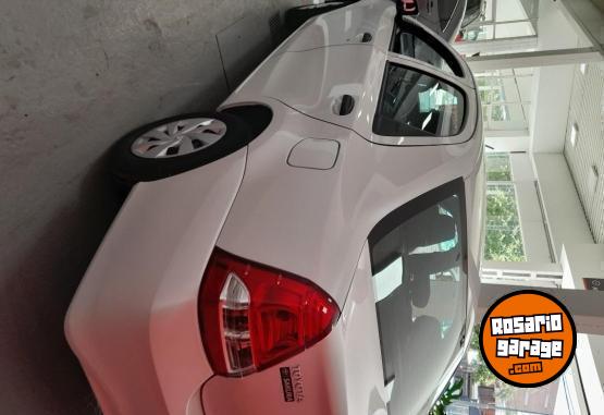 Autos - Toyota Etios 2023 Nafta 2155Km - En Venta