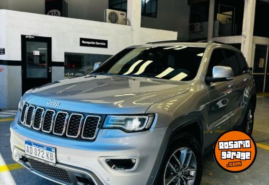 Camionetas - Jeep GRAND CHEROKEE LIMITED 2018 Nafta 103000Km - En Venta