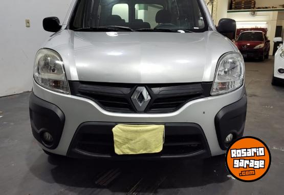 Utilitarios - Renault Kangoo 2014 Nafta 129000Km - En Venta