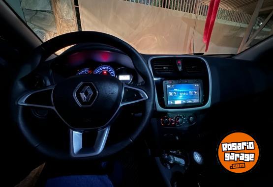 Autos - Renault Logan 2015 Nafta 80000Km - En Venta