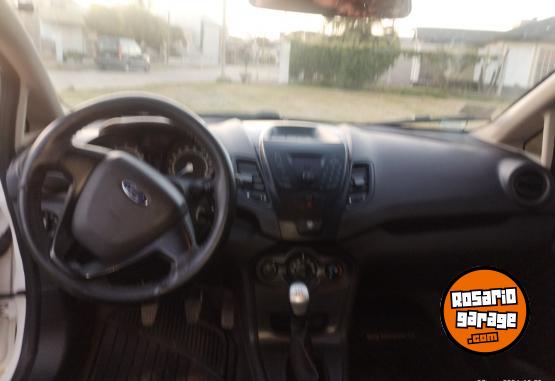 Autos - Ford Fiesta Kinetic S 1.6 2014 Nafta 120000Km - En Venta
