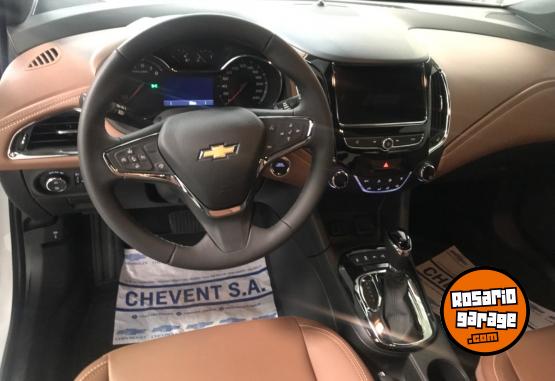 Autos - Chevrolet Cruze 1.4 T Premier 4 pts 2023 Nafta 0Km - En Venta