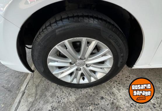 Autos - Peugeot 301 Allure 2017 Nafta 60000Km - En Venta