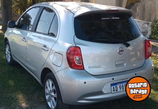 Autos - Nissan March 2019 Nafta 88000Km - En Venta