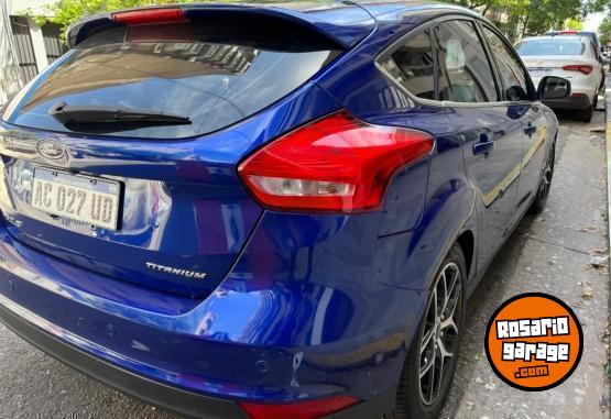 Autos - Ford Focus titanium 2017 Nafta 67000Km - En Venta