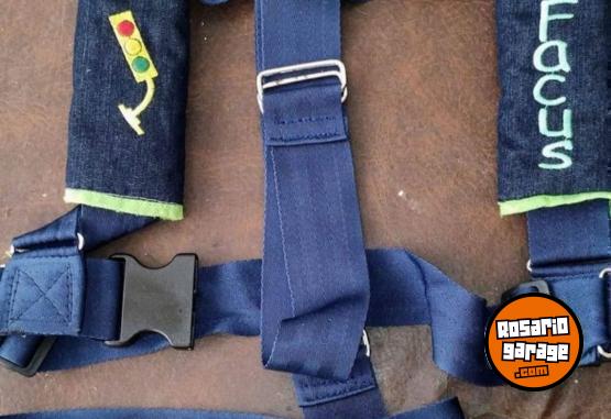 Artculos para beb - ARNES DE SEGURIDAD p/ AUTO - En Venta