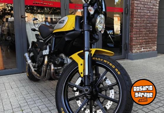 Motos - Ducati Scrambler Icon 2017 Nafta 22500Km - En Venta
