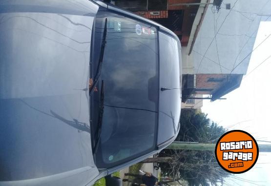 Utilitarios - Renault Kangoo 2016 GNC 250000Km - En Venta