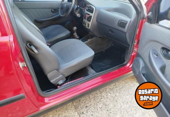 Autos - Fiat Palio 2004 GNC 200000Km - En Venta