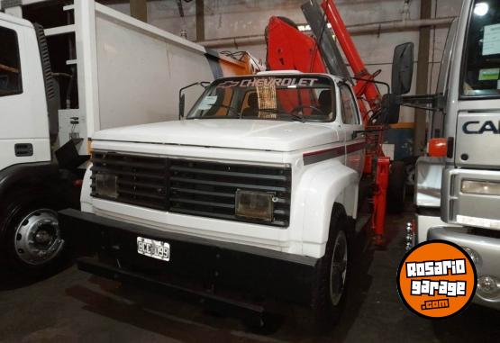 Camiones y Gras - CHEVROLET 14000 TD - CON HIDROGRUA - 1996 - En Venta