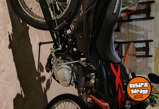 Motos - Honda Xr150 2024 Nafta 3000Km - En Venta