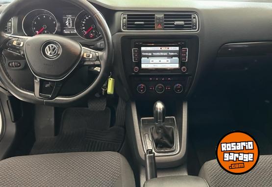Autos - Volkswagen VENTO 2.5 ADVANCE AT 2015 Nafta 146000Km - En Venta