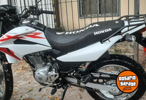Motos - Honda Xr150 2022 Nafta 5400Km - En Venta