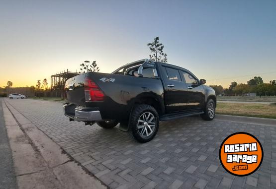 Camionetas - Toyota Hilux 2017 Diesel 125000Km - En Venta