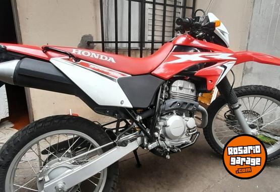Motos - Honda Xr tornado 250 2022 Nafta 9500Km - En Venta