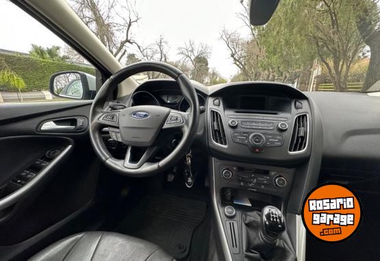 Autos - Ford Focus Se Plus MT 2016 Nafta 71000Km - En Venta