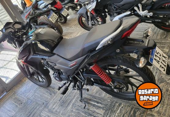 Motos - Honda Twister 125 2022 Nafta 12000Km - En Venta