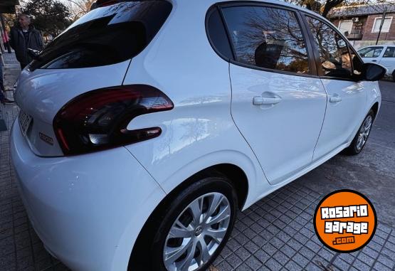 Autos - Peugeot 208 Active 2019 GNC 50000Km - En Venta
