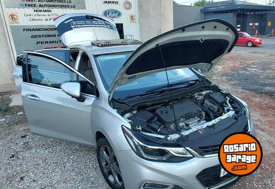 Autos - Chevrolet CRUZE LTZ AUTOMATICO 2017 Nafta 92000Km - En Venta