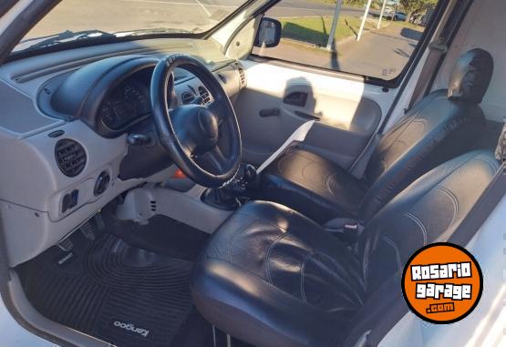 Utilitarios - Renault Kangoo 2013 GNC 154000Km - En Venta