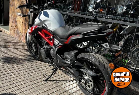 Motos - Benelli 302 S 2025 Nafta 0Km - En Venta