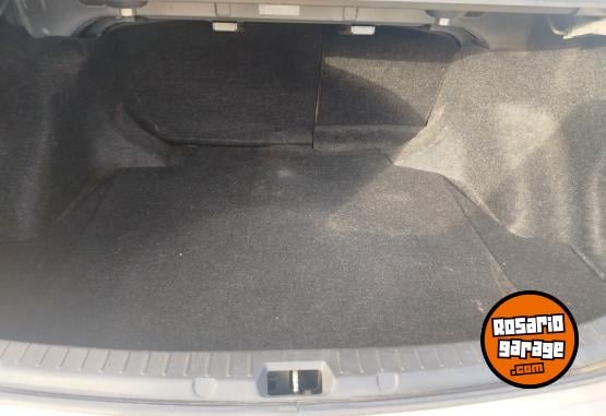 Autos - Toyota Corolla SEG 2012 Nafta 290000Km - En Venta